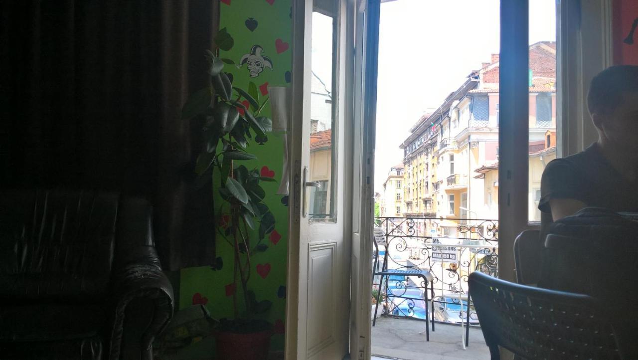 "No Party & Many Rules" Hostel N1 София Экстерьер фото